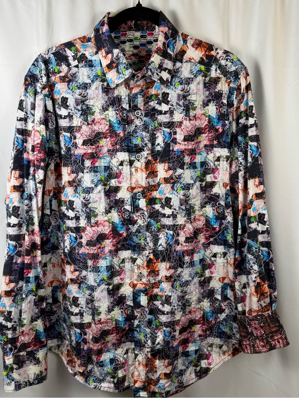 Robert Graham Classic Fit Men’s Medium Abstract Floral Button Down Shirt